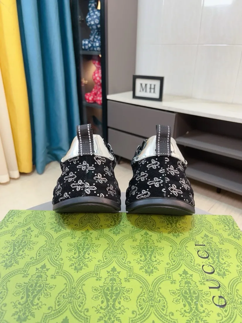 Men's shoes 💰560🌹🌹【GUCCI】pop-top casual sneakers with daddy outsole, breathable and comfortable, easy to walk, a versatile style for trendy men, upper with cowhide edged outsole design➕genuine leather lining➕Gucci's popular original outsole, sports and running style, super comfortable. Code number 38-44